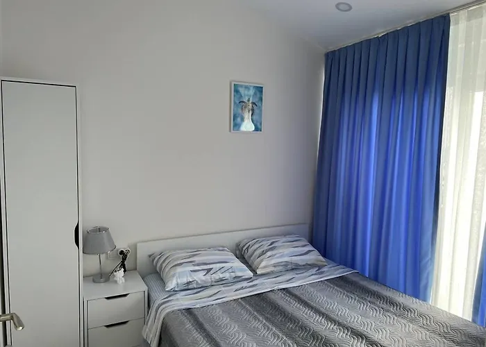 Apartman Art Life *